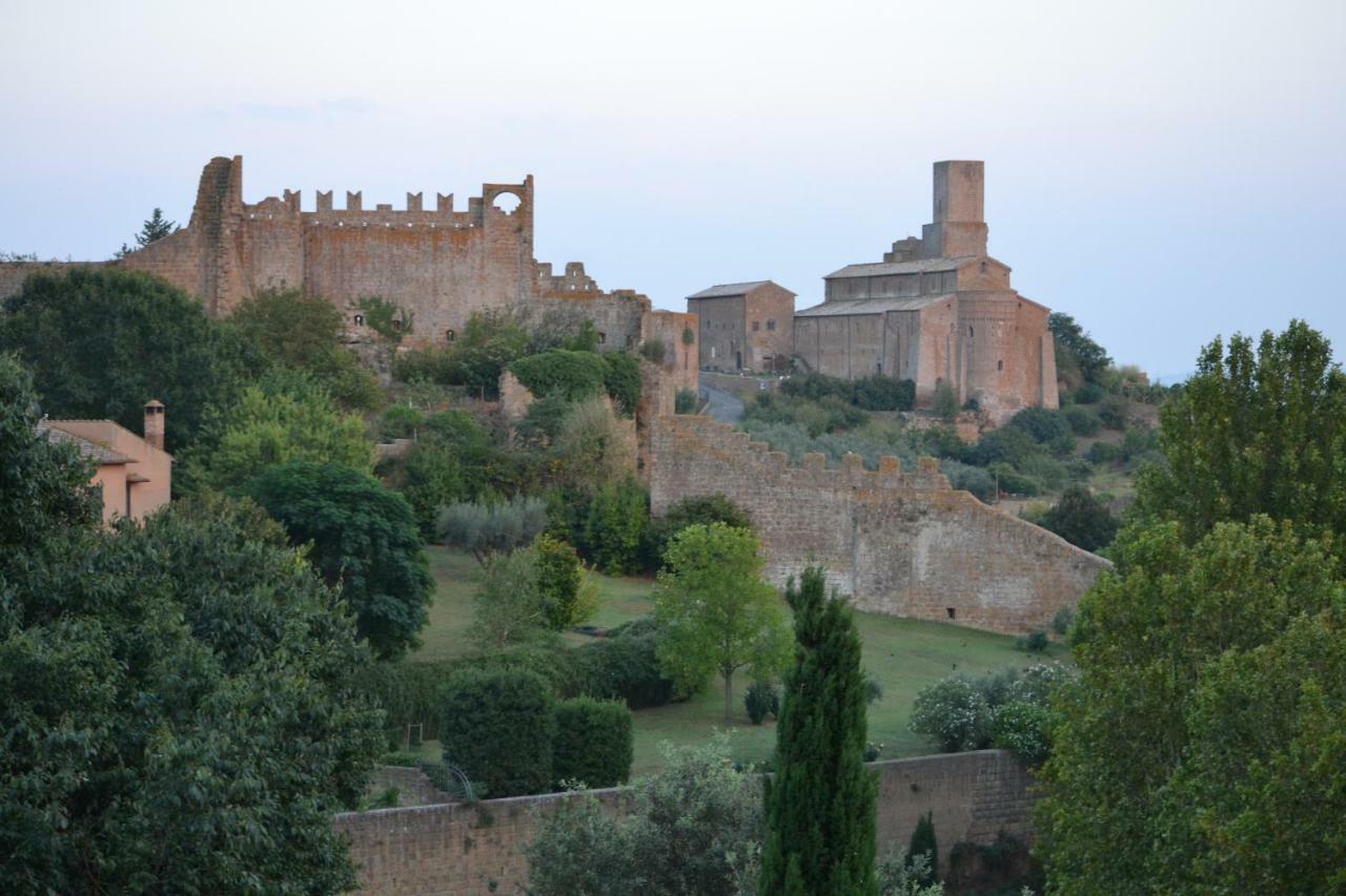Il Riuscello Villa Tuscania Bagian luar foto